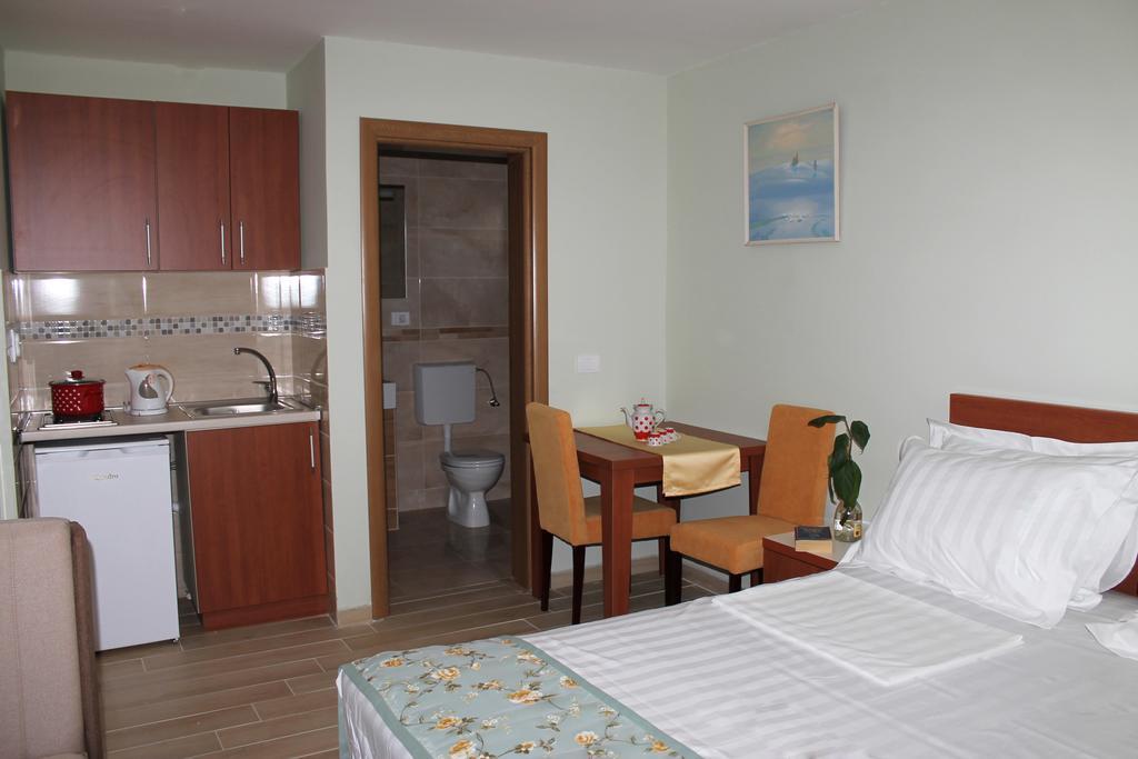 Apartments Gran Sasso Ulcinj Bagian luar foto