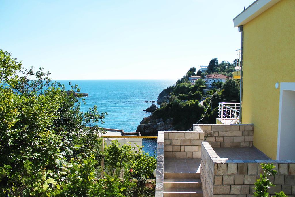 Apartments Gran Sasso Ulcinj Bagian luar foto